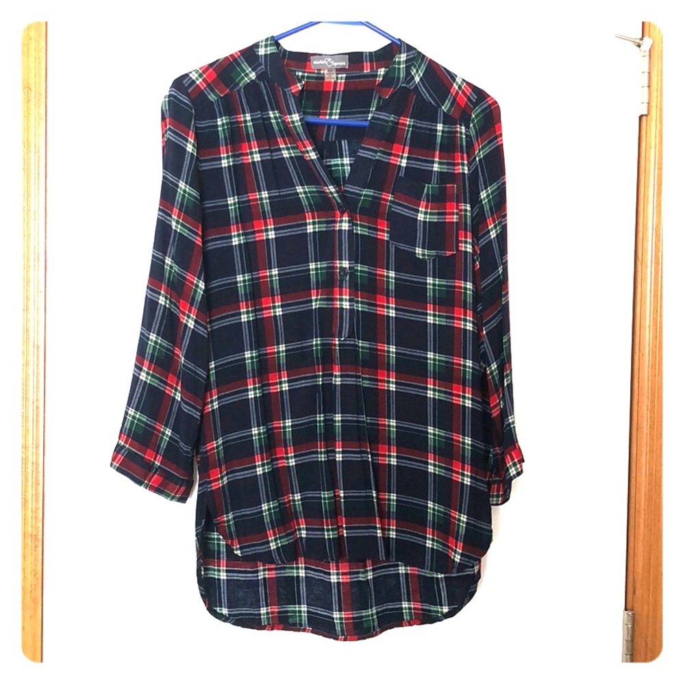 Market and spruce plaid 3/4 top